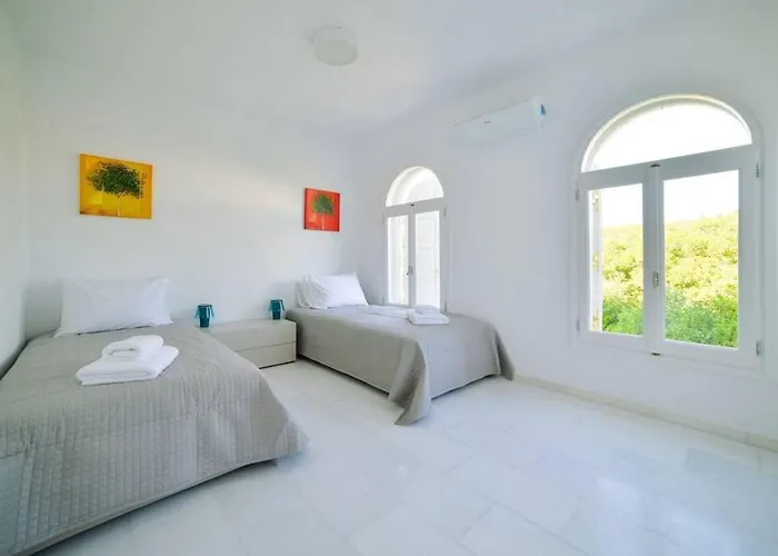 Holiday home Coral With 4 Bedrooms In Paros *